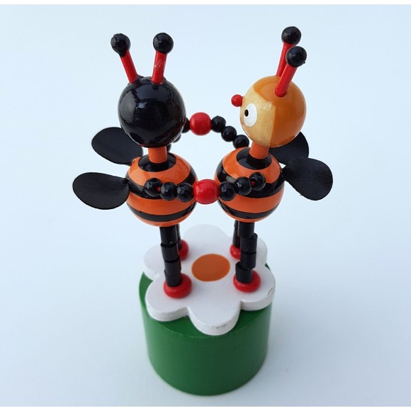 2 Bees Dancing Thumb Puppet Wood Collapsible Push Button Boogie Bugs VTG 4.5" - Picture 3 of 12